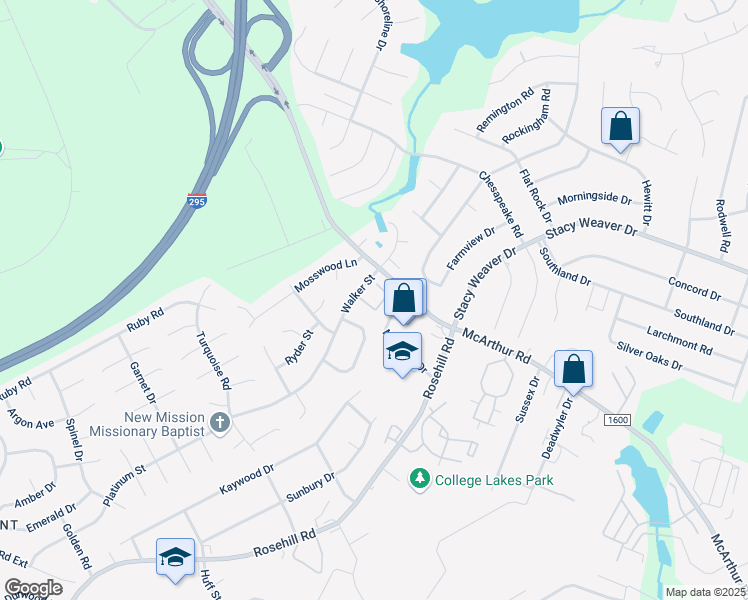 map of restaurants, bars, coffee shops, grocery stores, and more near 5603 Green Shore Circle in Fayetteville