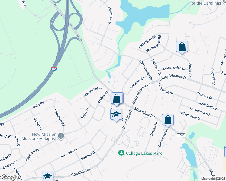 map of restaurants, bars, coffee shops, grocery stores, and more near 5603 Green Shore Circle in Fayetteville