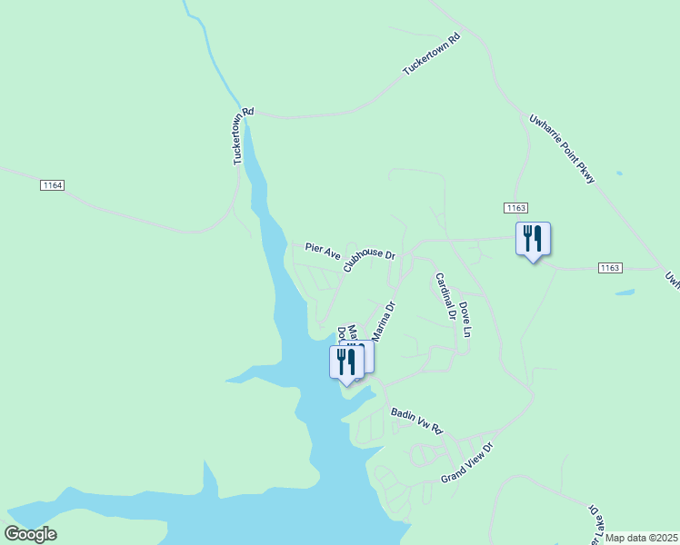 map of restaurants, bars, coffee shops, grocery stores, and more near 134 Clubhouse Drive in New London