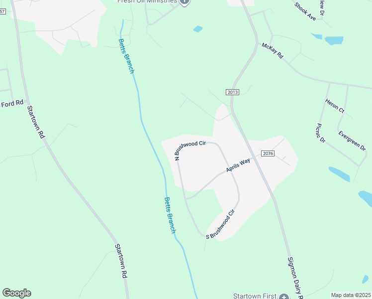 map of restaurants, bars, coffee shops, grocery stores, and more near 2679 North Brushwood Circle in Newton