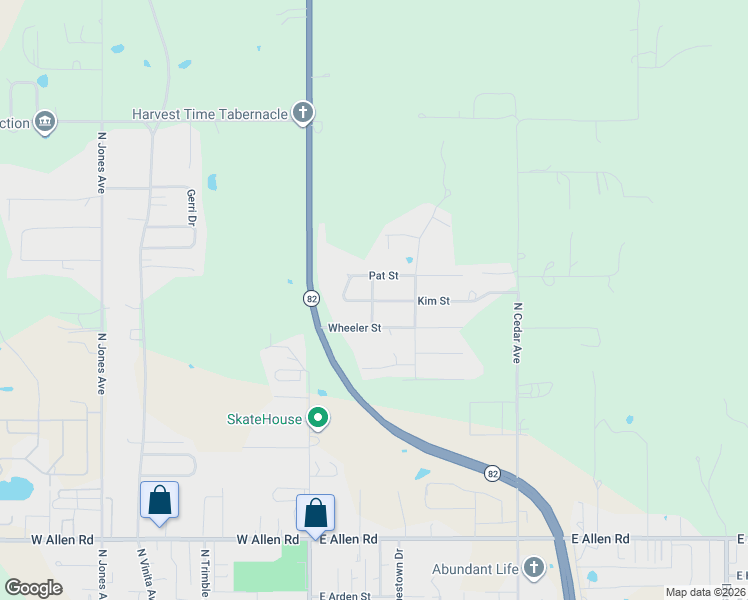 map of restaurants, bars, coffee shops, grocery stores, and more near 305 Kim Street in Tahlequah
