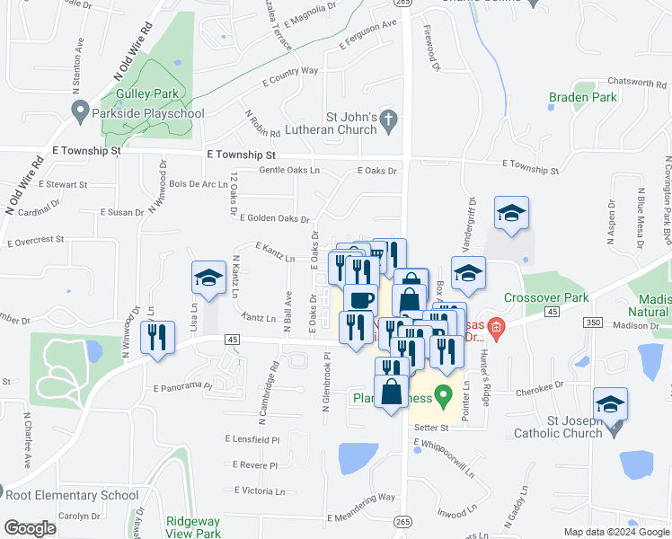 map of restaurants, bars, coffee shops, grocery stores, and more near 2124 East Oaks Drive in Fayetteville