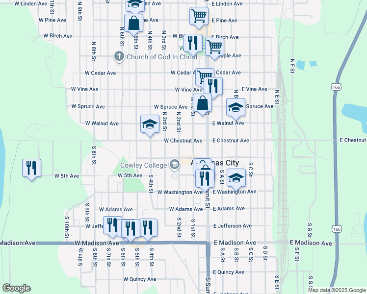 map of restaurants, bars, coffee shops, grocery stores, and more near 201-221 West Chestnut Avenue in Arkansas City