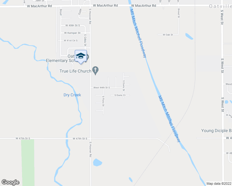 map of restaurants, bars, coffee shops, grocery stores, and more near 4521 South Doris Court in Wichita