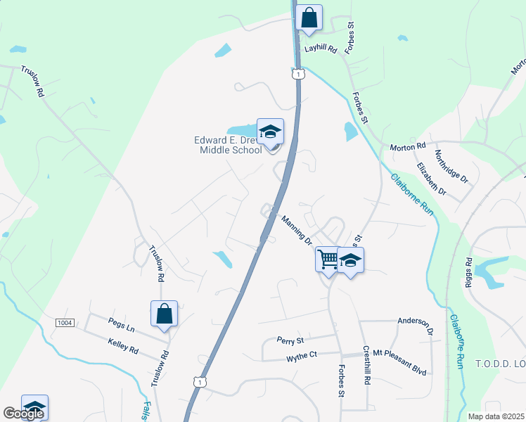 map of restaurants, bars, coffee shops, grocery stores, and more near 3 Walt Way in Falmouth