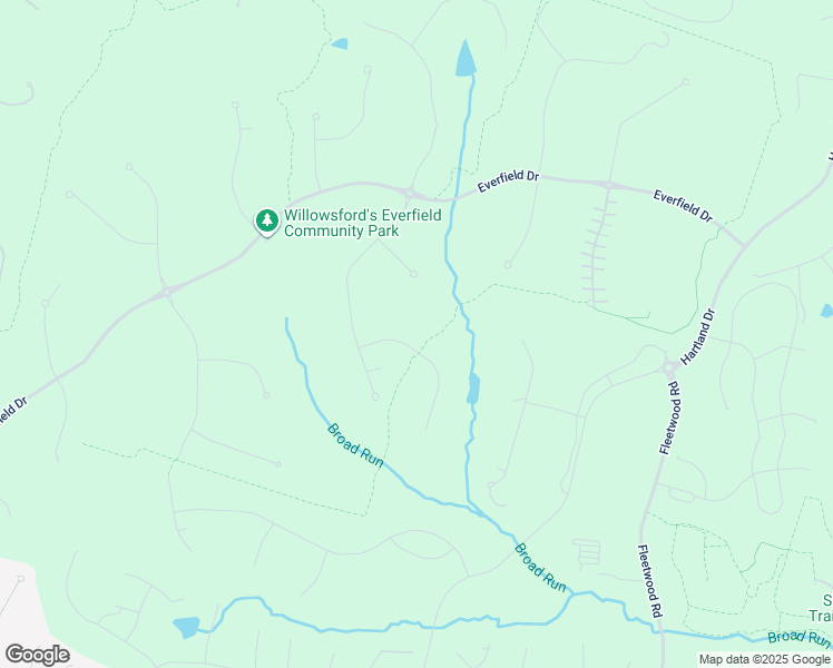 map of restaurants, bars, coffee shops, grocery stores, and more near Traminette Court in Loudoun County