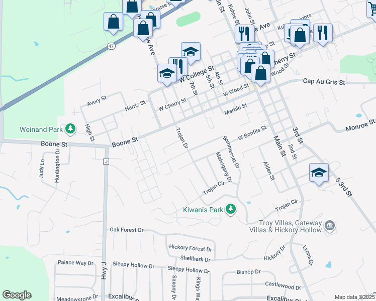 map of restaurants, bars, coffee shops, grocery stores, and more near 901 Sommerset Drive in Troy
