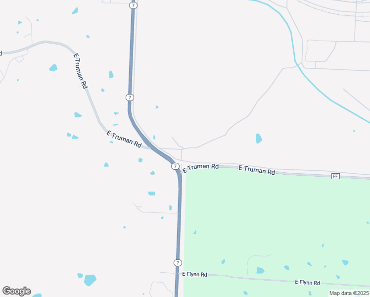 map of restaurants, bars, coffee shops, grocery stores, and more near 25600 Commander's Ridge in Independence