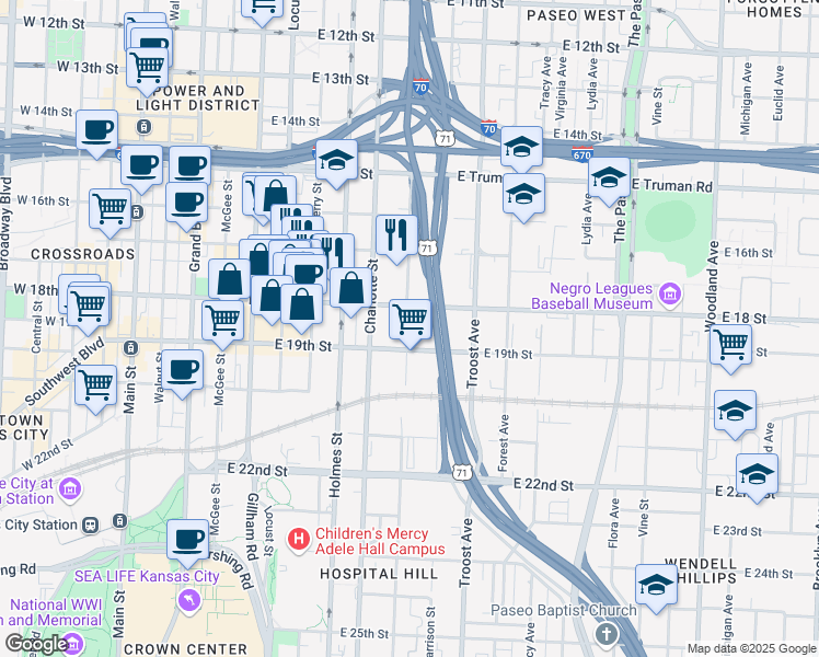 map of restaurants, bars, coffee shops, grocery stores, and more near 825 West 18th Street in Kansas City
