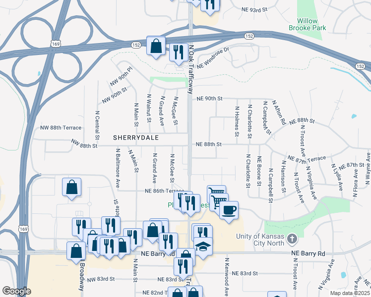 map of restaurants, bars, coffee shops, grocery stores, and more near 8752 North Oak Trafficway in Kansas City