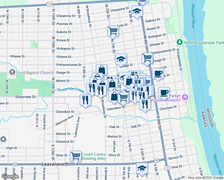 map of restaurants, bars, coffee shops, grocery stores, and more near 726 Shawnee Street in Leavenworth