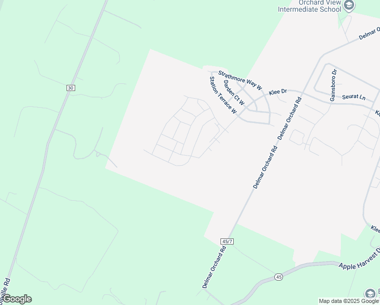 map of restaurants, bars, coffee shops, grocery stores, and more near 676 Husky Trail in Martinsburg