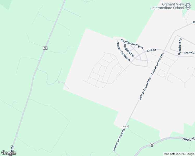map of restaurants, bars, coffee shops, grocery stores, and more near 520 Tracy Way in Martinsburg