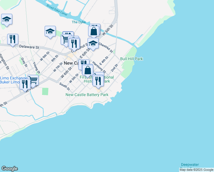 map of restaurants, bars, coffee shops, grocery stores, and more near 28 The Strand in New Castle