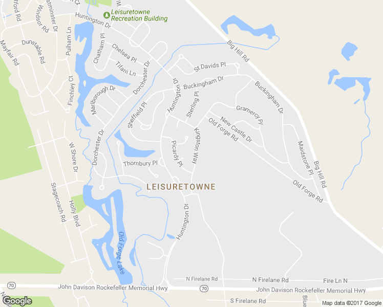 map of restaurants, bars, coffee shops, grocery stores, and more near 43 Kingston Way in Southampton Township
