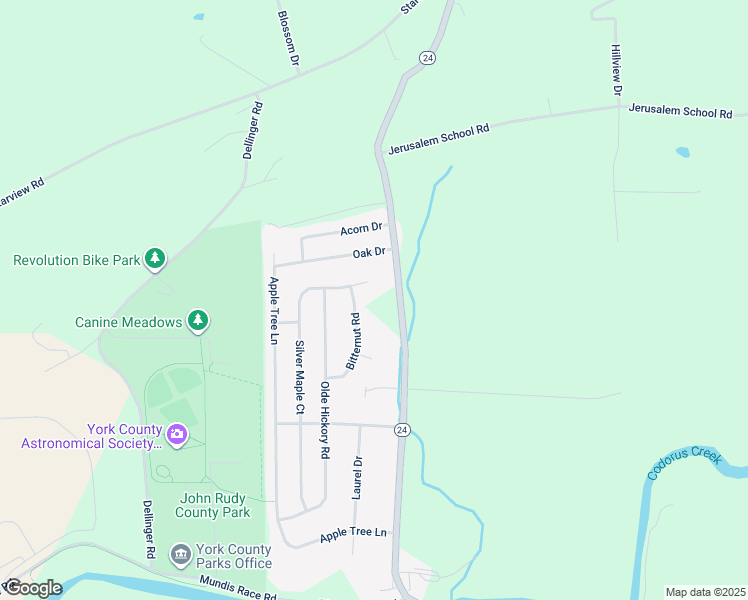 map of restaurants, bars, coffee shops, grocery stores, and more near 555 Silver Maple Court in Mount Wolf