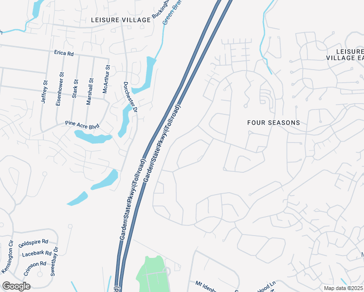 map of restaurants, bars, coffee shops, grocery stores, and more near 29 Greensprings Drive in Lakewood Township