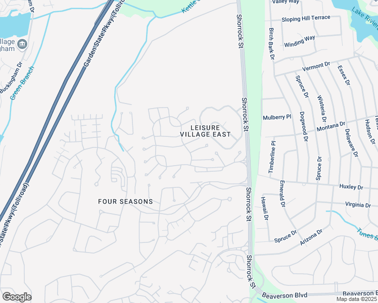 map of restaurants, bars, coffee shops, grocery stores, and more near Lions Head Boulevard in Lakewood Township