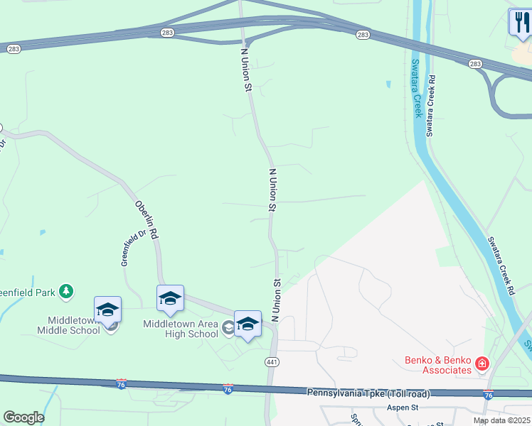 map of restaurants, bars, coffee shops, grocery stores, and more near 2 Davis Drive in Middletown