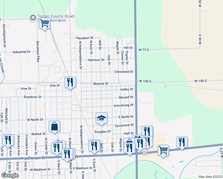 map of restaurants, bars, coffee shops, grocery stores, and more near 532 Oak Street in Tipton