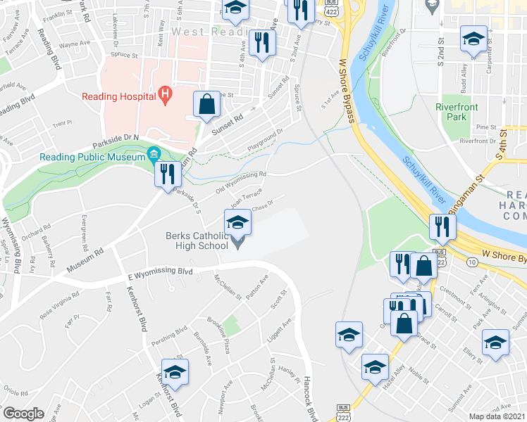 map of restaurants, bars, coffee shops, grocery stores, and more near 806 Summit Chase Drive in Reading