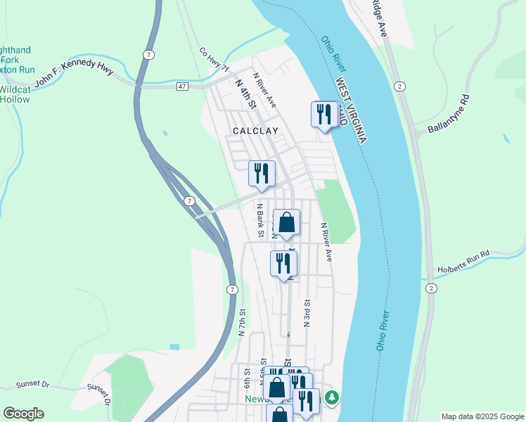 map of restaurants, bars, coffee shops, grocery stores, and more near 910 North Bank Street in Toronto