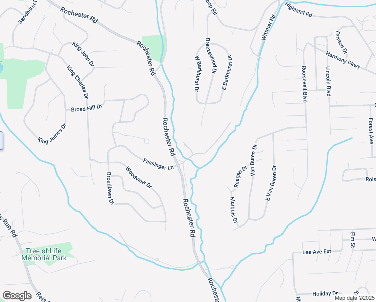 map of restaurants, bars, coffee shops, grocery stores, and more near 811 Village Drive North in Pittsburgh