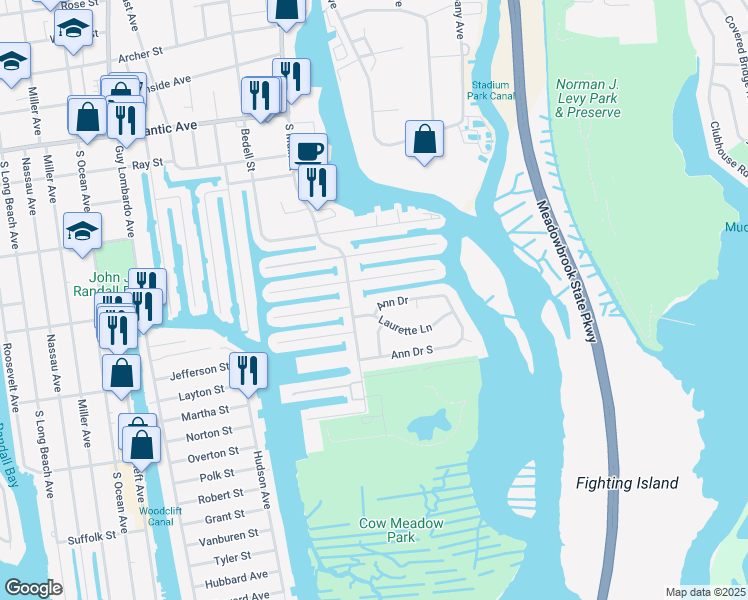map of restaurants, bars, coffee shops, grocery stores, and more near 32 East 2nd Street in Freeport