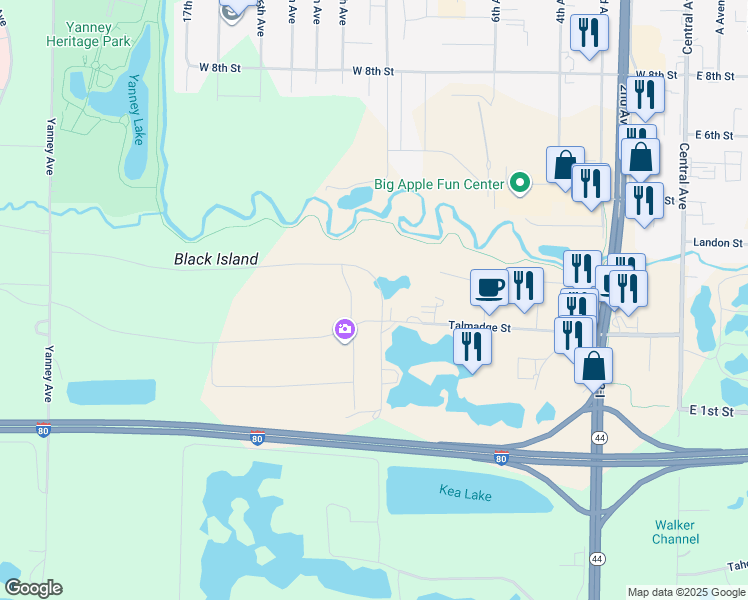 map of restaurants, bars, coffee shops, grocery stores, and more near 1005 West Talmadge Road in Kearney