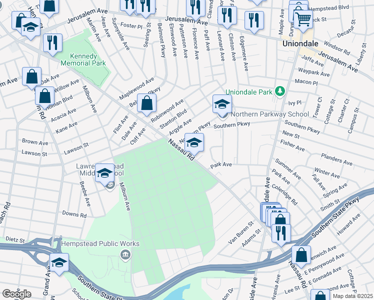 map of restaurants, bars, coffee shops, grocery stores, and more near 667 Nassau Road in Uniondale
