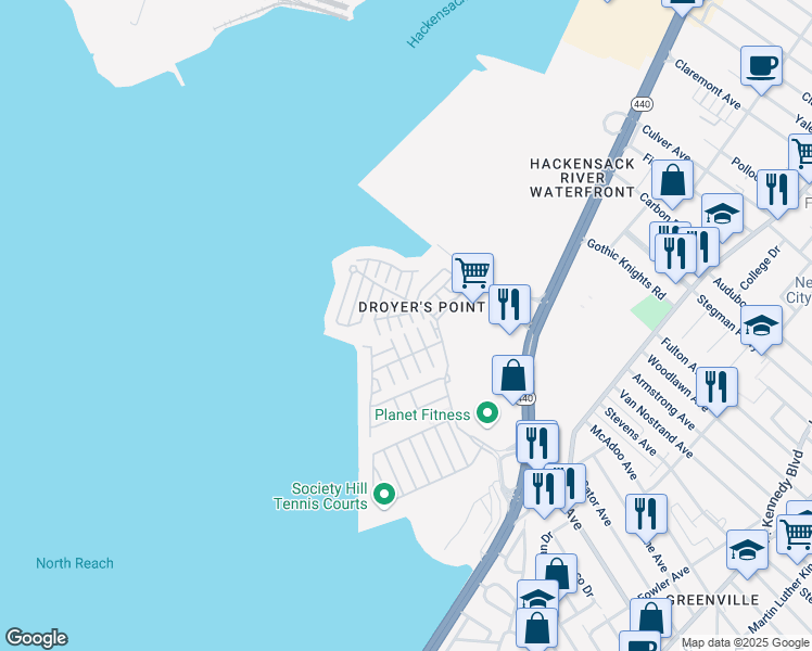map of restaurants, bars, coffee shops, grocery stores, and more near 2 Carpenter Court in Jersey City