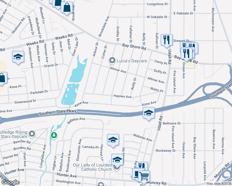map of restaurants, bars, coffee shops, grocery stores, and more near 8 Horton Street in West Islip
