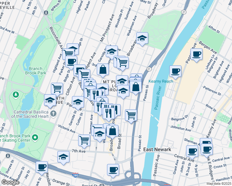 map of restaurants, bars, coffee shops, grocery stores, and more near 74 4th Avenue in Newark