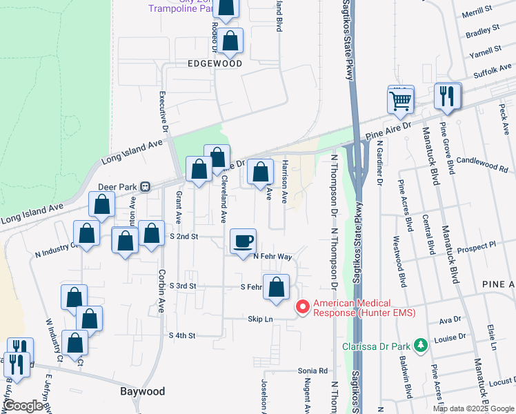 map of restaurants, bars, coffee shops, grocery stores, and more near 32 Lincoln Avenue in Bay Shore