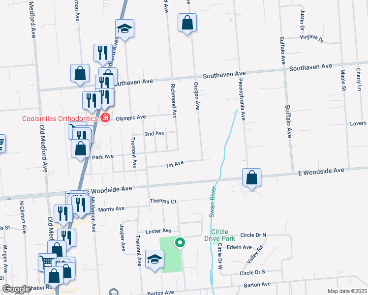 map of restaurants, bars, coffee shops, grocery stores, and more near 125 Richmond Avenue in Medford