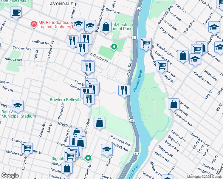 map of restaurants, bars, coffee shops, grocery stores, and more near 831 Main Street in Belleville