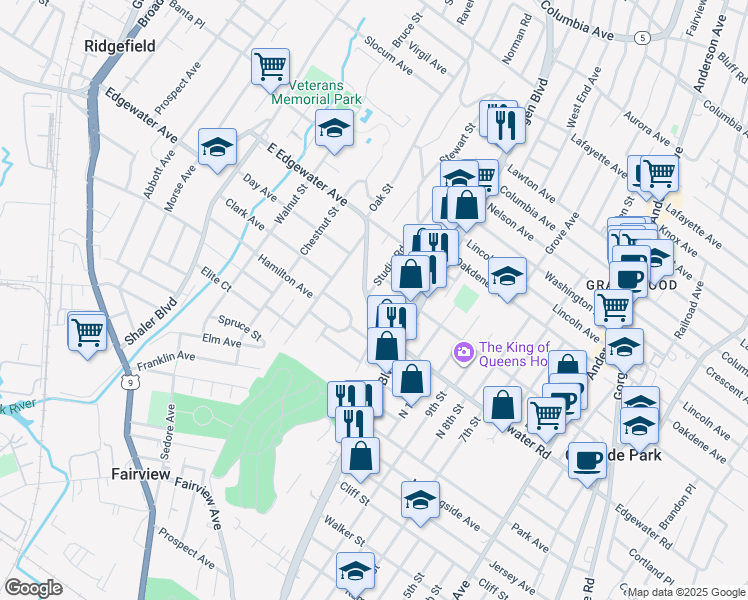 map of restaurants, bars, coffee shops, grocery stores, and more near 560 Day Avenue in Ridgefield
