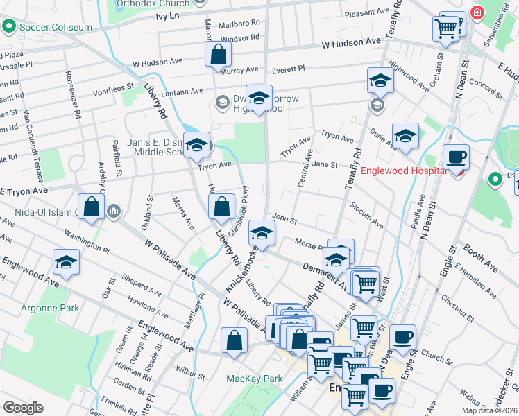 map of restaurants, bars, coffee shops, grocery stores, and more near 137 Glenbrook Parkway in Englewood