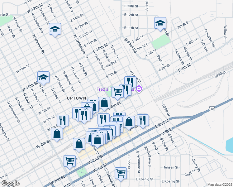 map of restaurants, bars, coffee shops, grocery stores, and more near 300 East 5th Street in Grand Island