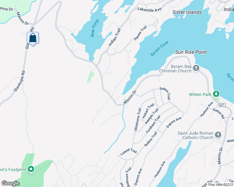 map of restaurants, bars, coffee shops, grocery stores, and more near 203 Squaw Trail in Andover