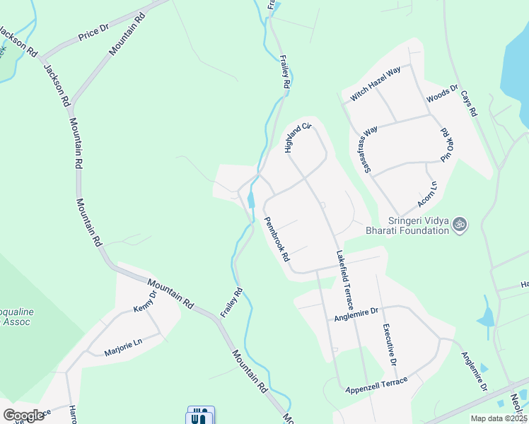 map of restaurants, bars, coffee shops, grocery stores, and more near 305 Pennbrook Road in Stroudsburg