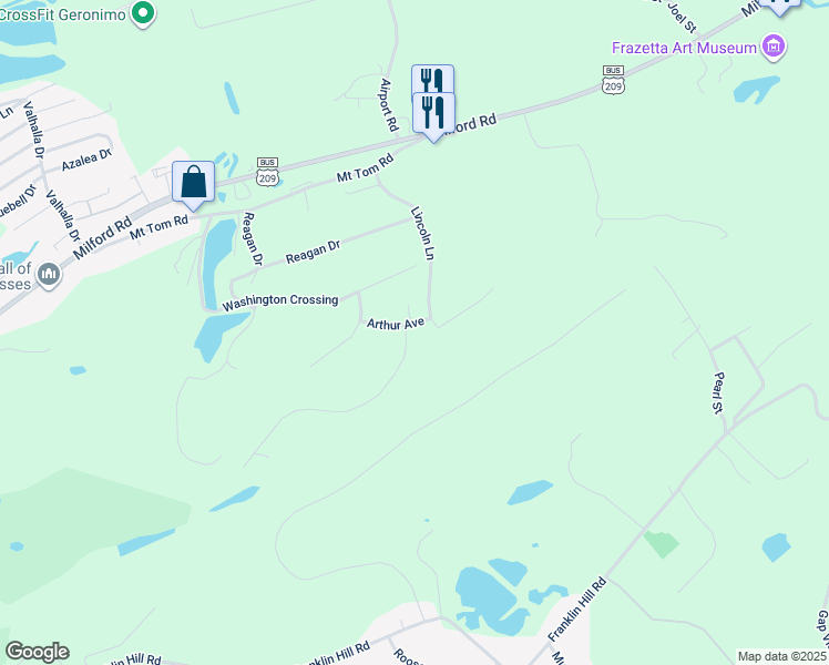 map of restaurants, bars, coffee shops, grocery stores, and more near 905 McKinley Way in East Stroudsburg
