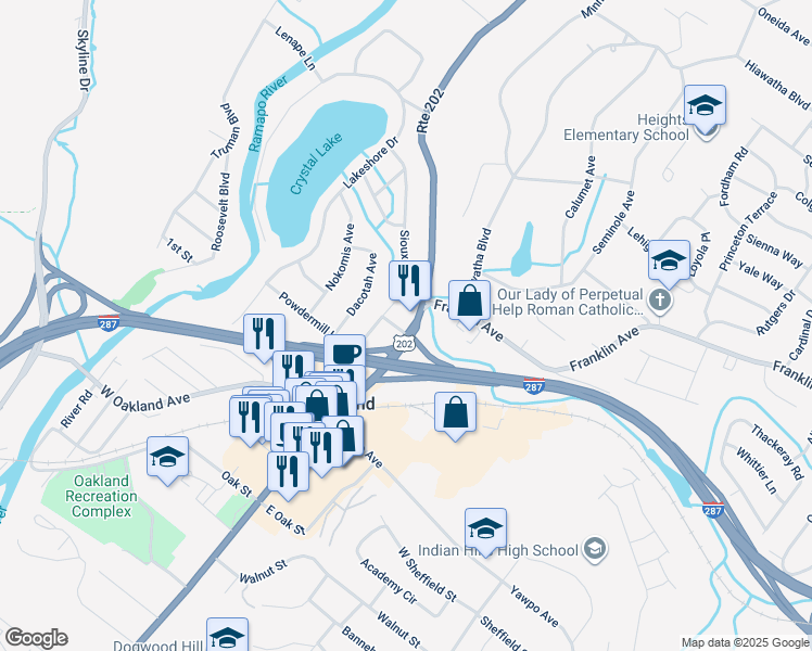 map of restaurants, bars, coffee shops, grocery stores, and more near 4 Court House Place in Oakland