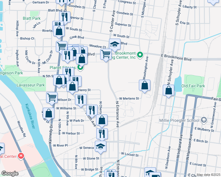 map of restaurants, bars, coffee shops, grocery stores, and more near 995 North Entrance Avenue in Kankakee