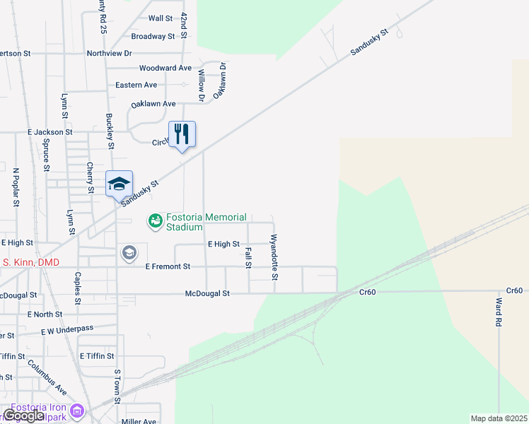 map of restaurants, bars, coffee shops, grocery stores, and more near 900-998 Seneca Street in Fostoria