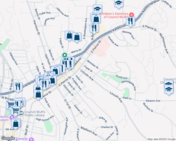 map of restaurants, bars, coffee shops, grocery stores, and more near 535 Voorhis Street in Council Bluffs