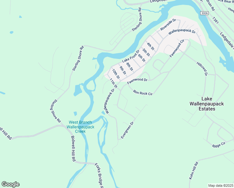 map of restaurants, bars, coffee shops, grocery stores, and more near 117-319 Wallenpaupack Drive in Greentown