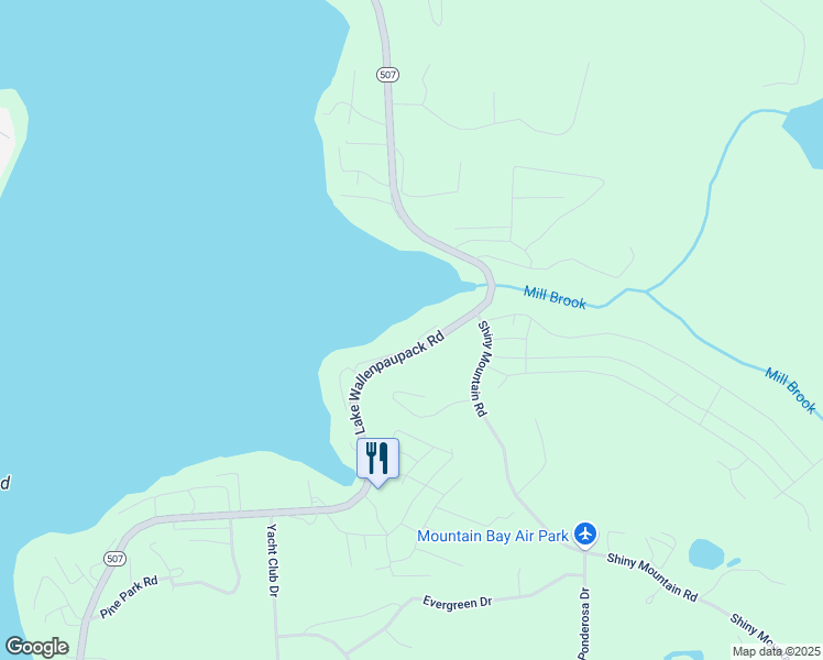 map of restaurants, bars, coffee shops, grocery stores, and more near Lake Wallenpaupack Road in Greentown