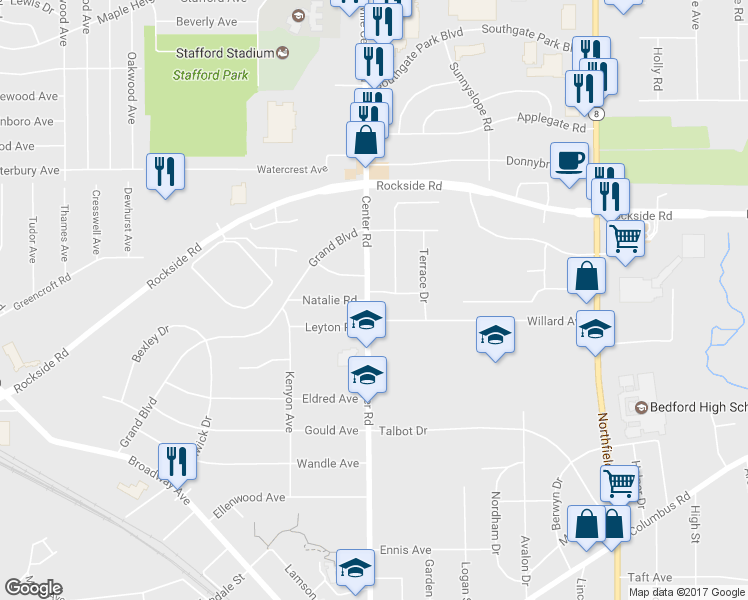 map of restaurants, bars, coffee shops, grocery stores, and more near 426 Center Road in Bedford