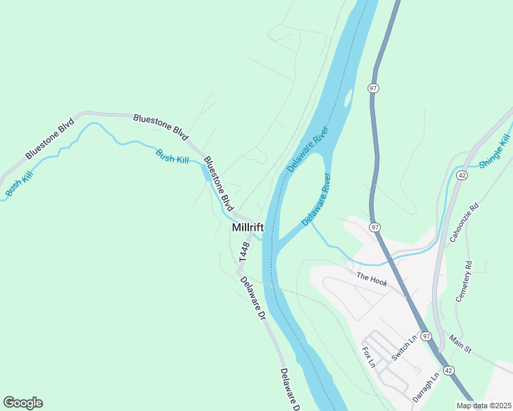 map of restaurants, bars, coffee shops, grocery stores, and more near 118 T-448 in Milford